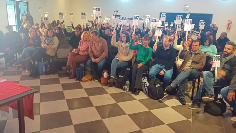 Gremio docente: Agmer le exige al gobierno un adelanto salarial del 8%
