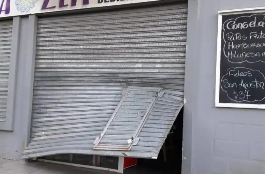 Violentaron un comercio y se llevaron importante suma de dinero y cervezas