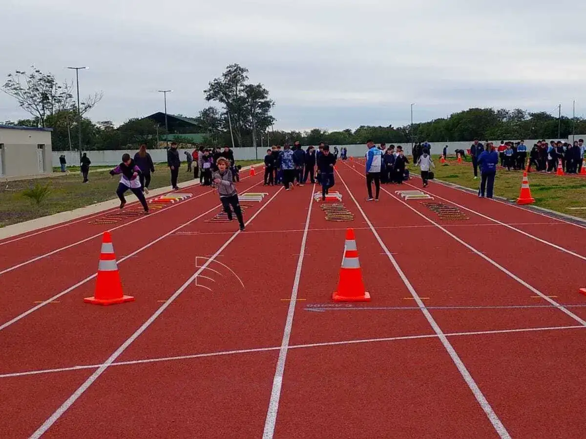 El semillero deportivo copó la pista de atletismo del CEF N° 1