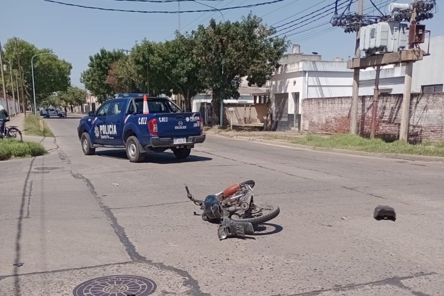 Accidente en el norte de la ciudad: una camioneta embistió a una motocicleta