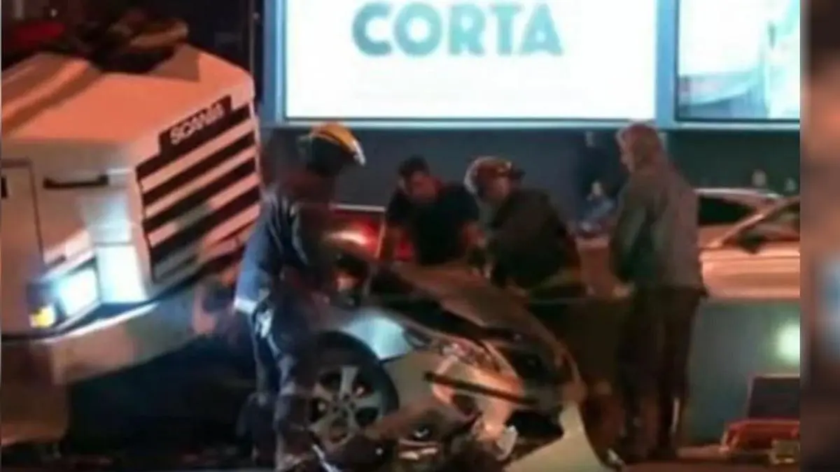 El camión involucrado en el accidente