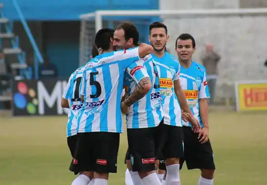 En el final apareció Sacha Vela y Juventud rescató un punto