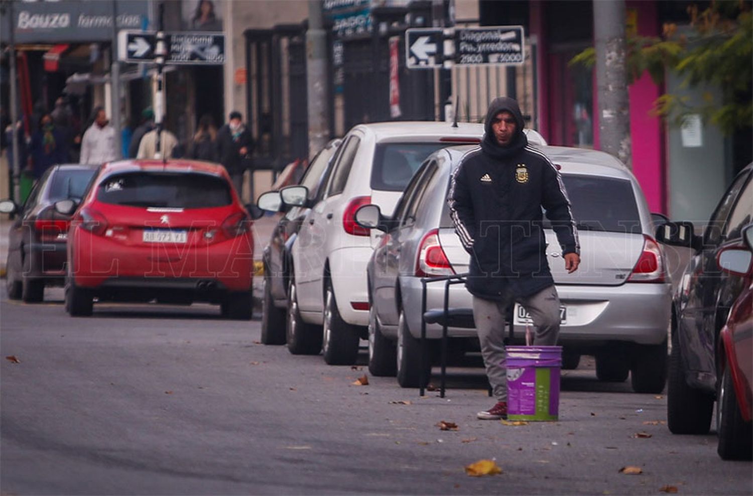 Denuncias sobre cuidacoches: "Queremos que el vecino vuelva a sentir que la calle es suya"