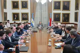 Frigerio encabezó la reunión semanal de gabinete con foco en la eficiencia del gasto y la modernización del Estado