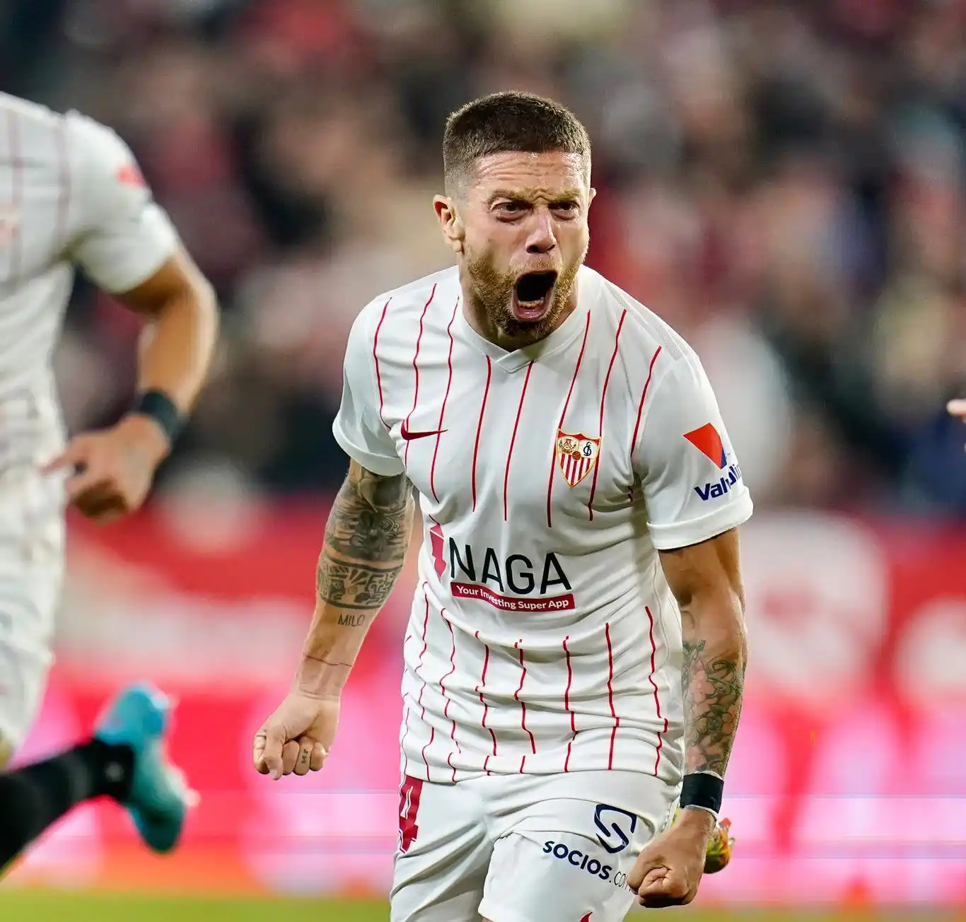 Gómez abrió el marcador en Sevilla.