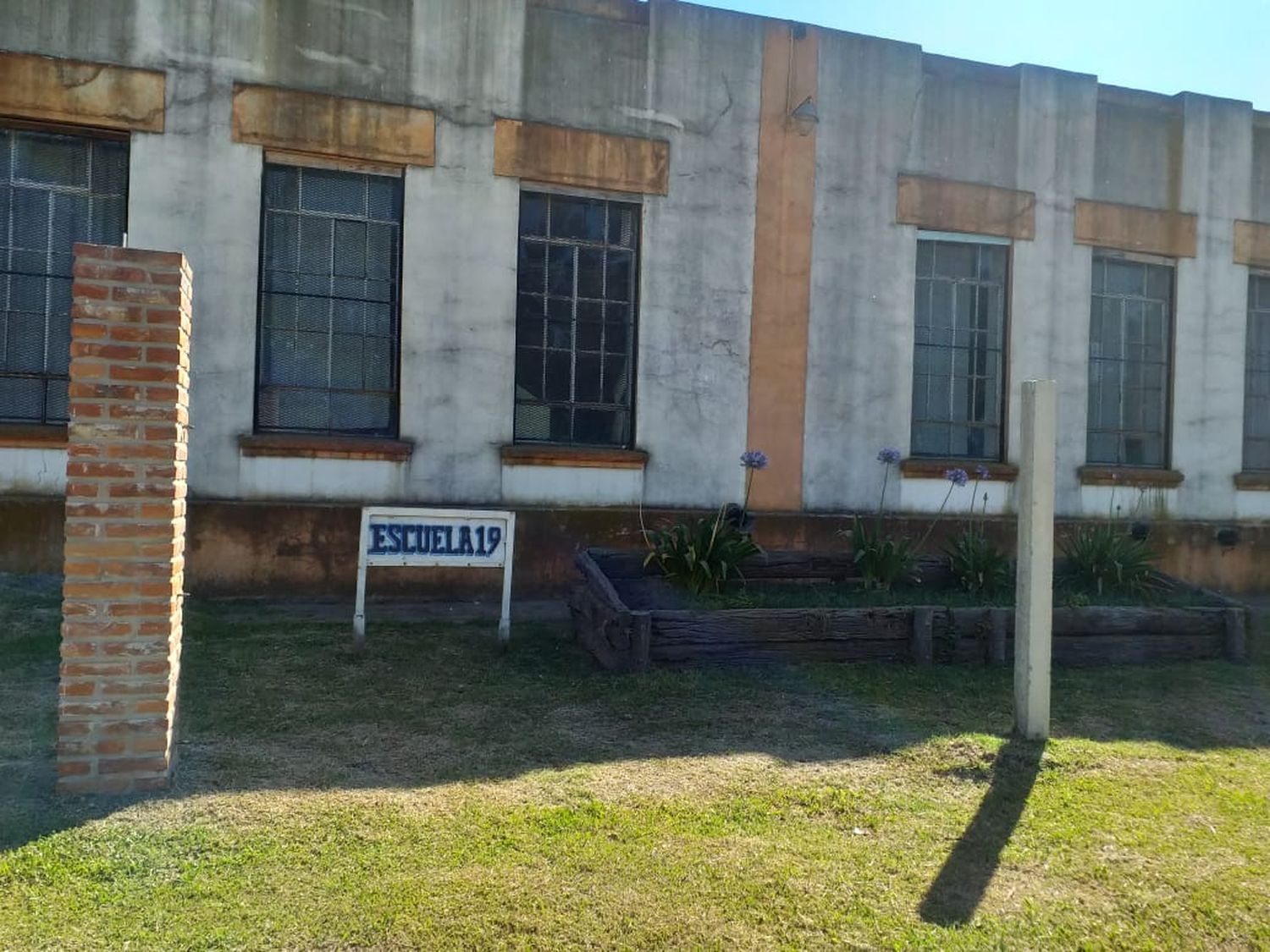 La escuela de Villa Leandra necesita colaboración: “Si todos ponemos un granito de arena, vamos a poder formar montañas”
