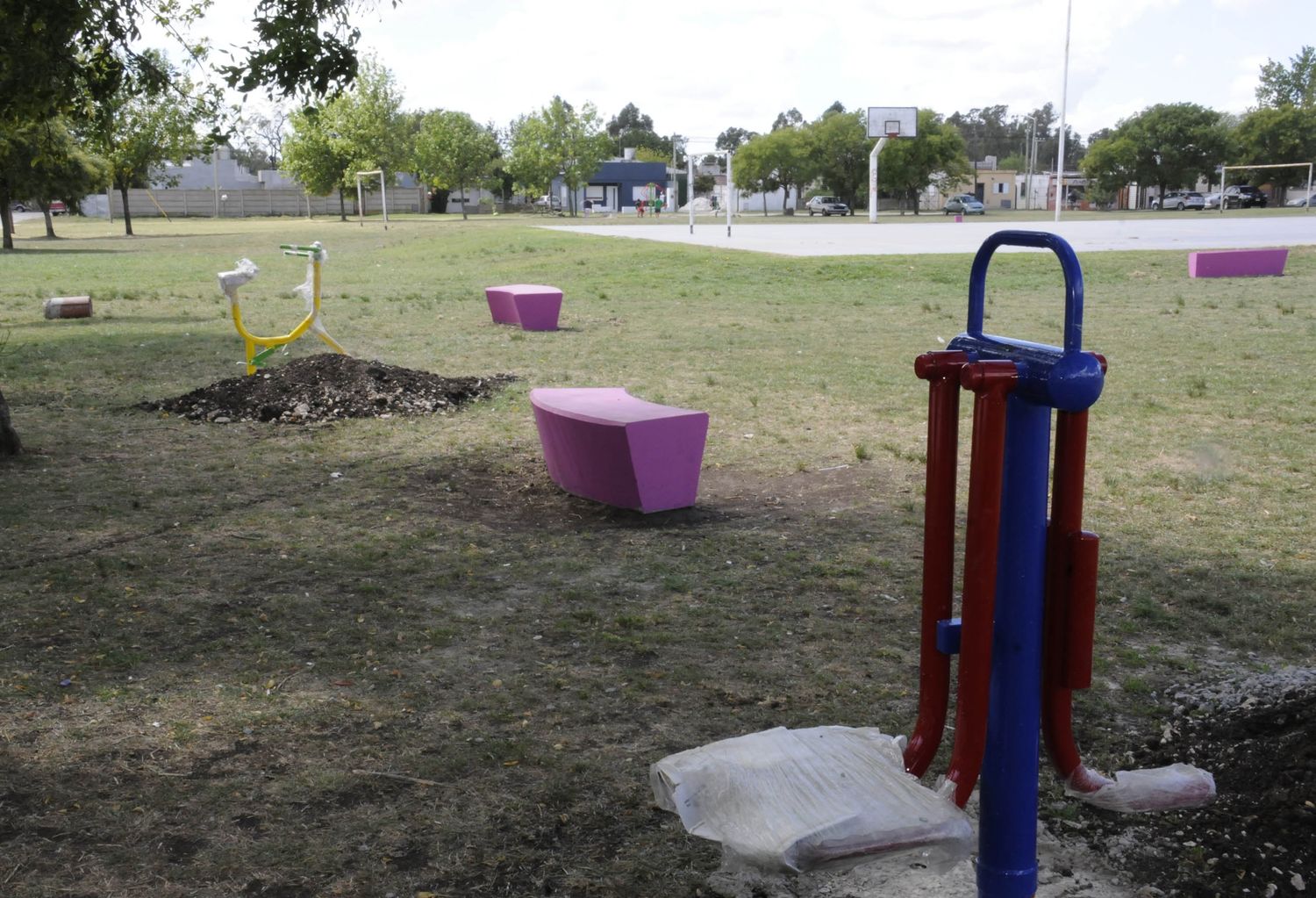 El municipio avanza con la instalación de juegos saludables en diferentes espacios público