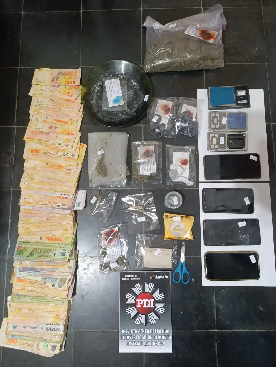 allanamiento policia droga pdi villa guillermina procedimiento - 1