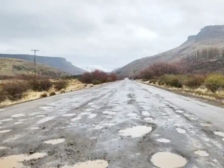 El estado de la Ruta Nacional 40, en el tramo entre Bariloche y El Bolsón.