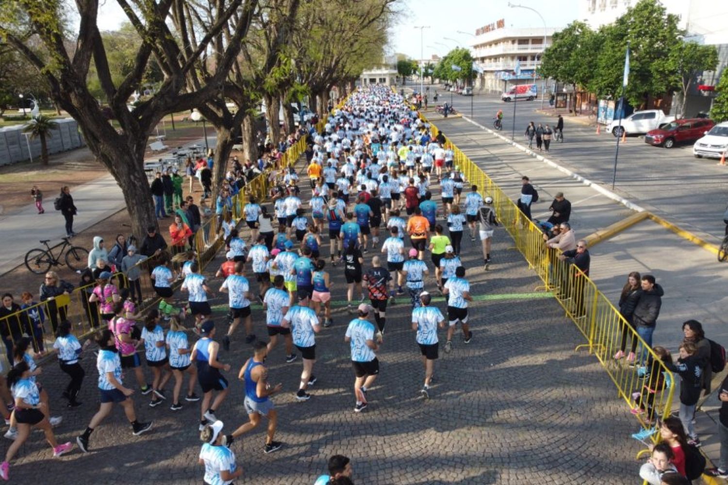 La ciudad vivió una nueva edición de la media maratón 21K Daniel "Tecla" Farías