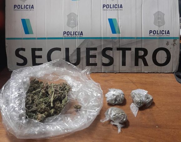 Buscaban armas de fuego, pero encontraron marihuana