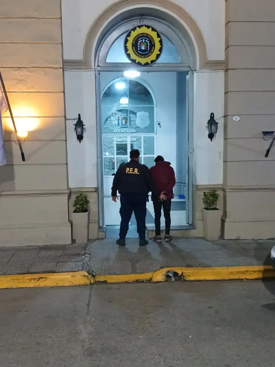 Forzó la reja de una casa en Urquiza al oeste e intentó robar piezas de baño