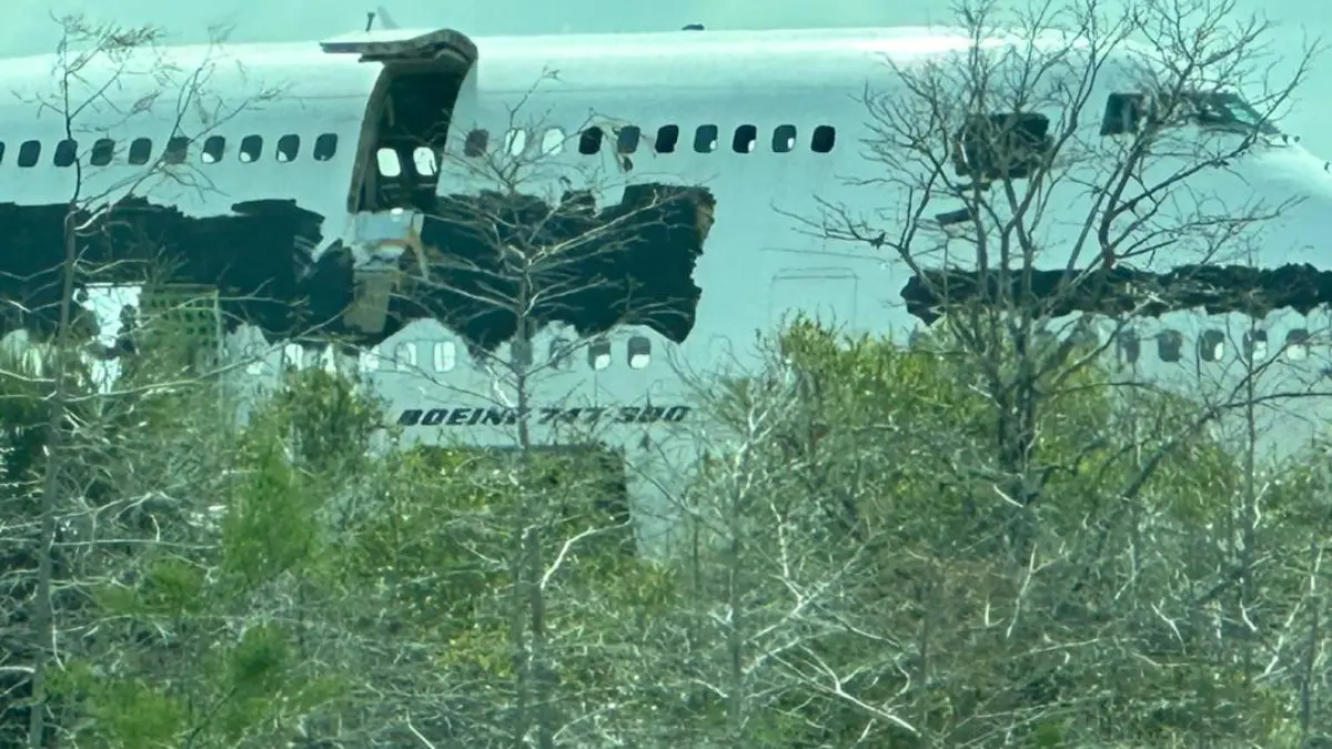 VENEZUELA PROTESTA por desguace de avión de Emtrasur (Fotos)