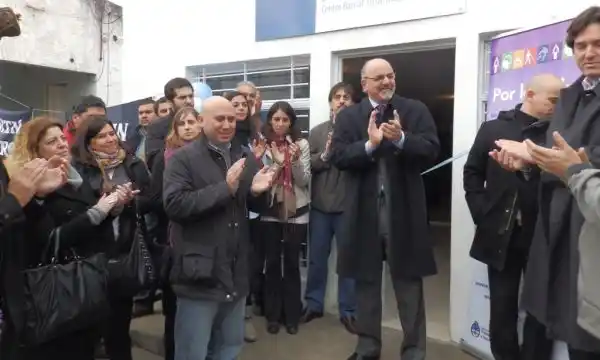 Tigre: Tomada inauguró centro de orientación laboral