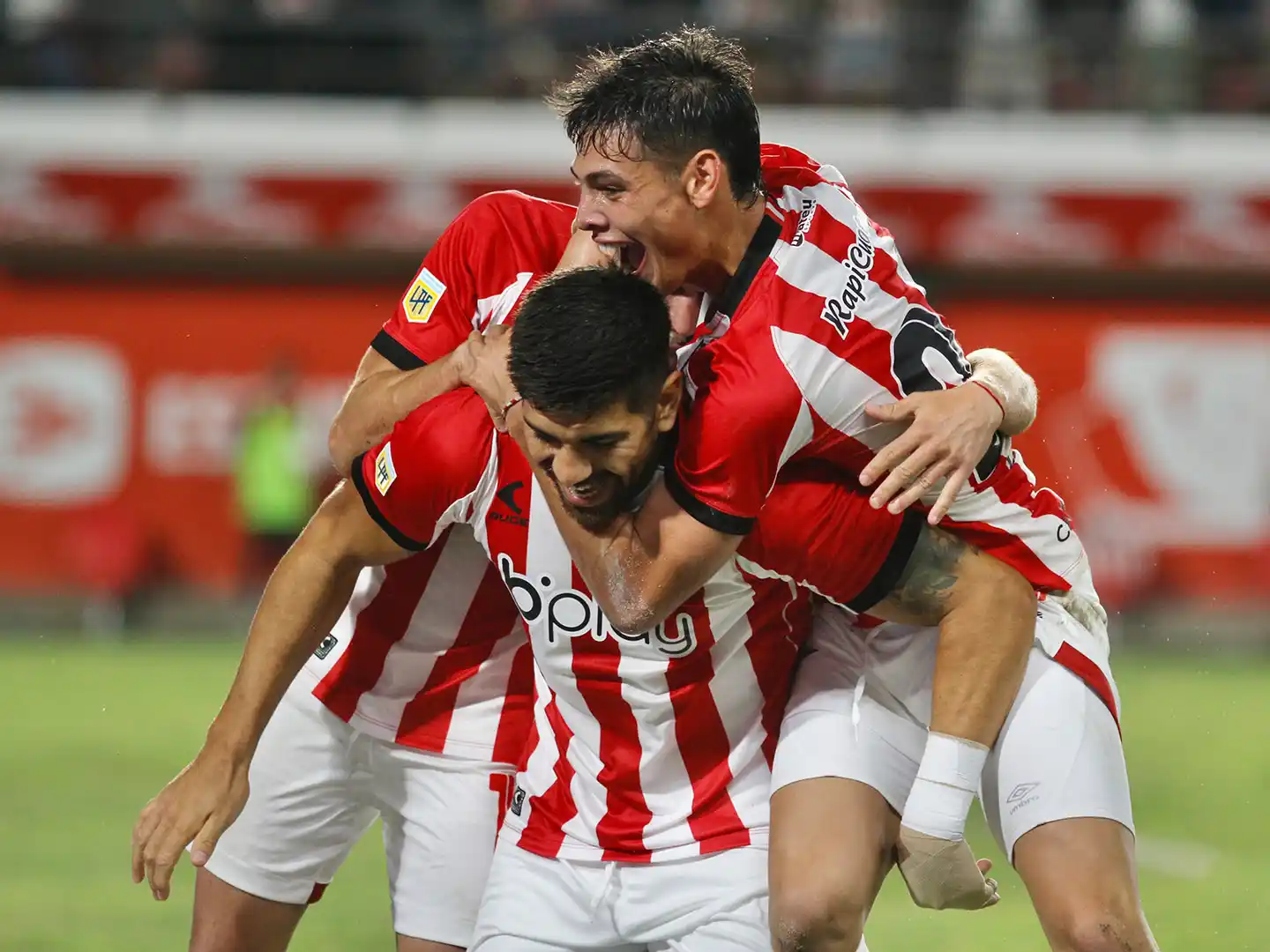 Con Leandro Díaz anotando seguido, Estudiantes viene firme en la Copa de la LPF.
