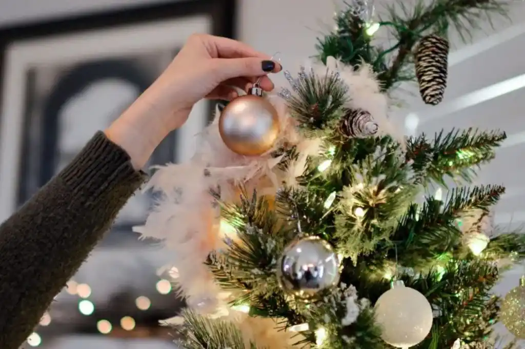 Una costumbre con raíces religiosas y culturales que varía en todo el mundo.