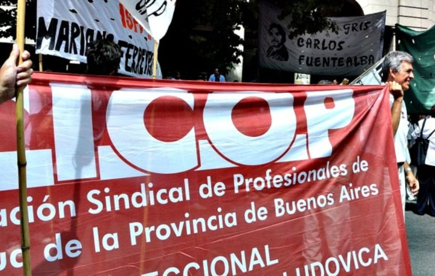 El reclamo de la Asociación Sindical de Profesionales de la Salud de la Provincia de Buenos Aires.