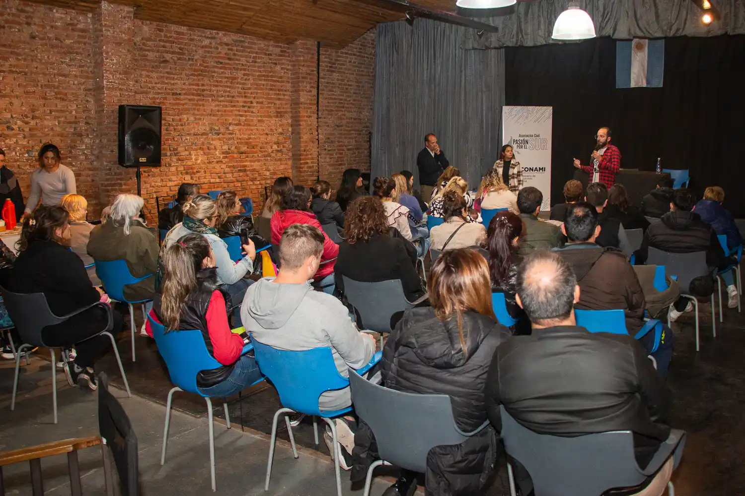 Entregarán microcréditos a emprendedores locales.
