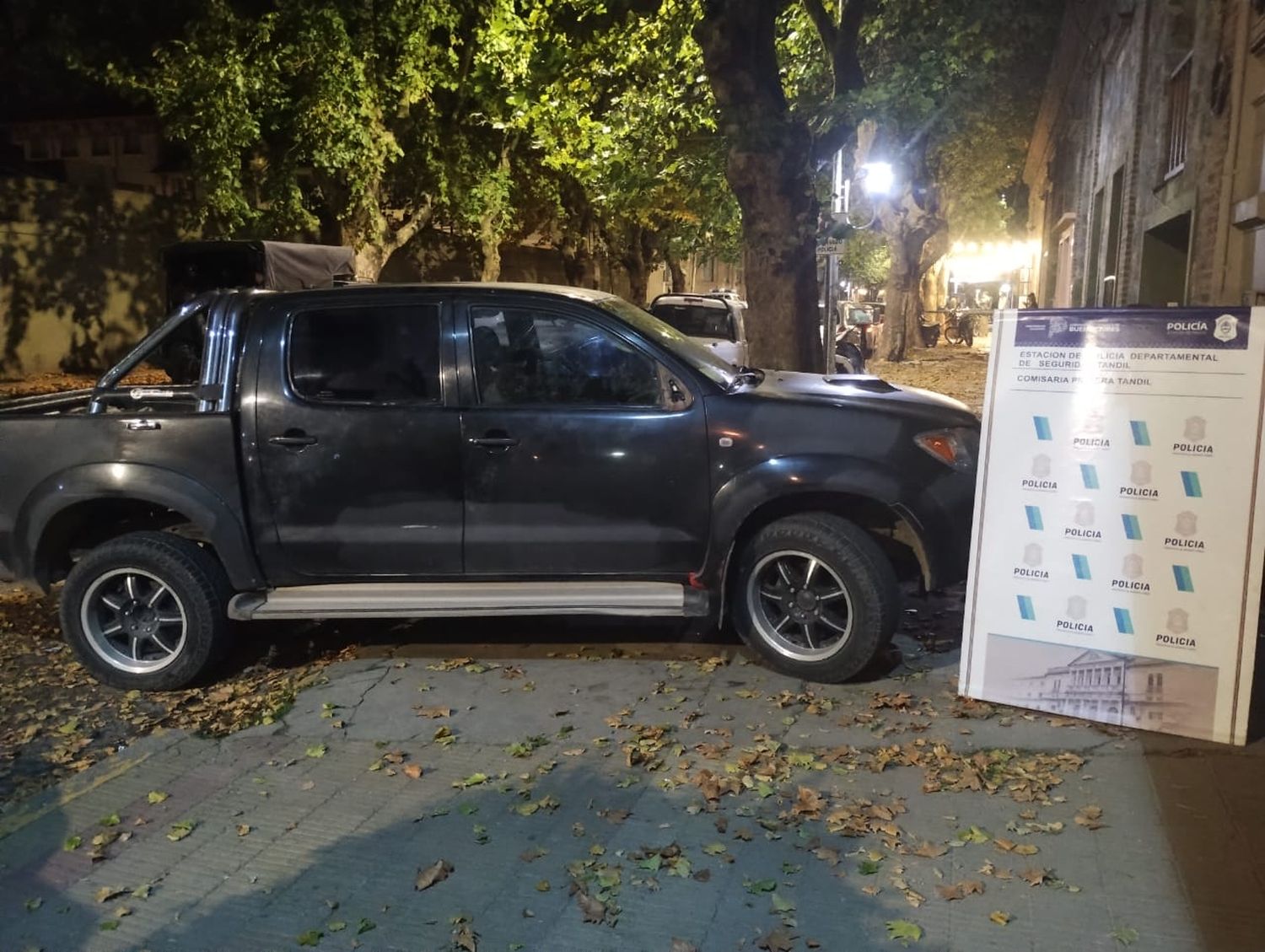 La Policía secuestró una camioneta.