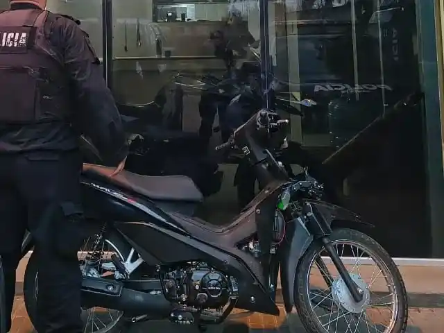 La moto fue robada de una casa de  calle Islas Malvinas al 900. Crédito: Relaciones Policiales.