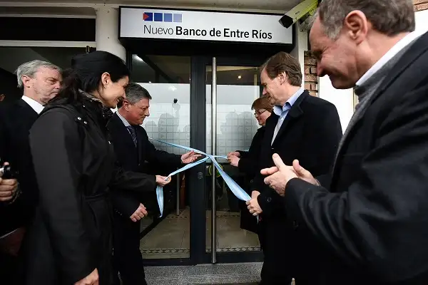 Inauguraron un cajero automático en la localidad de San Gustavo