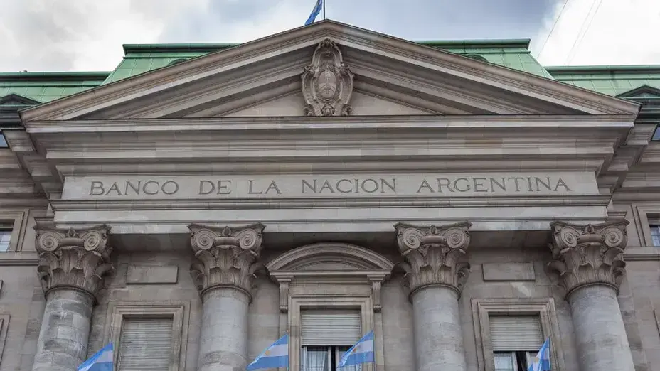 El BNA otorgó créditos millonarios a funcionarios y dirigentes libertarios