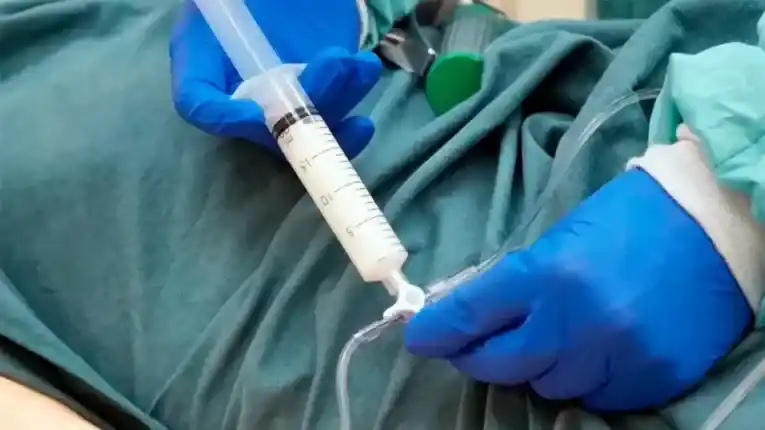 Qué es el propofol y cuándo pasa de ser un medicamento a un riesgo