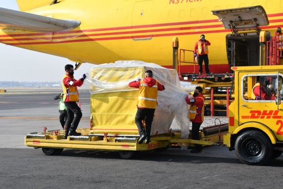 Centroamérica: Costa Rica y Panamá reciben sus dosis de vacunas por vía aérea