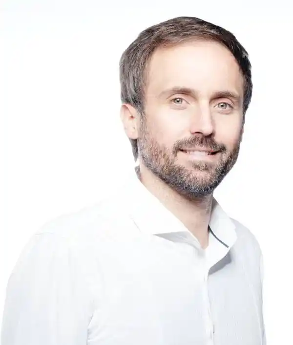 Rossi: �SCon el apoyo  de Macri, Frigerio solo  profundiza la grieta⬝