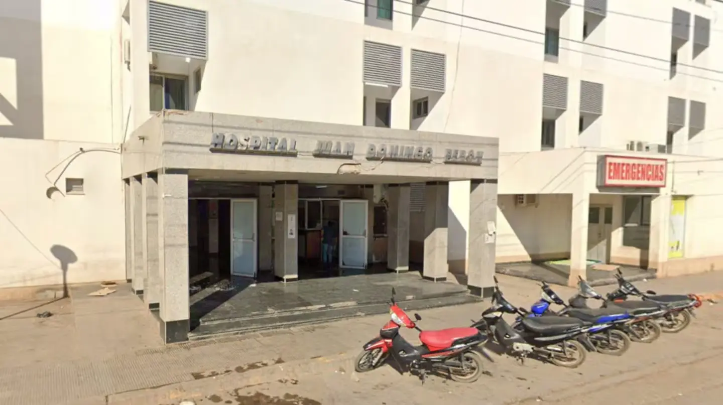 La nena es atendida en el Hospital Juan Domingo Perón de Tartagal.