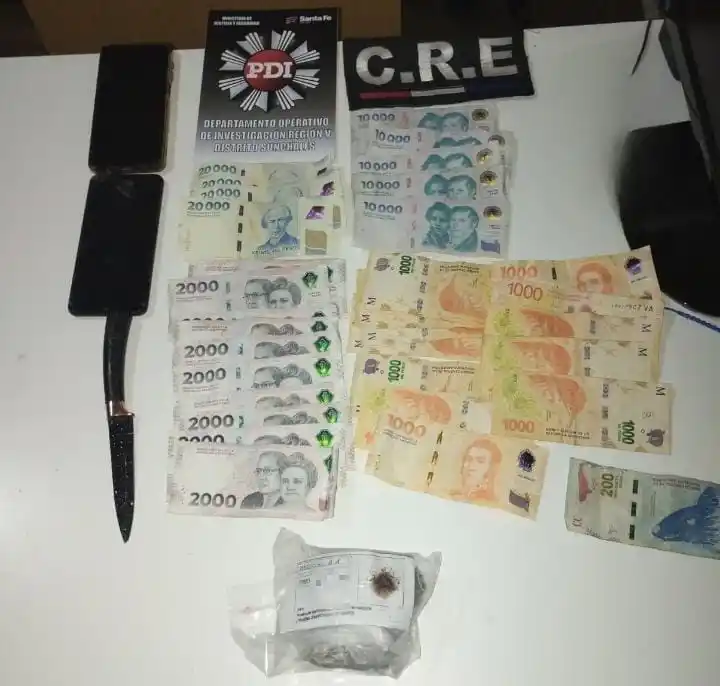 Sunchales: detuvieron a una pareja con droga, dinero y un cuchillo