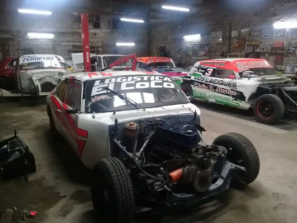 Cuatro autos de APAC en  el  Hansson Competición