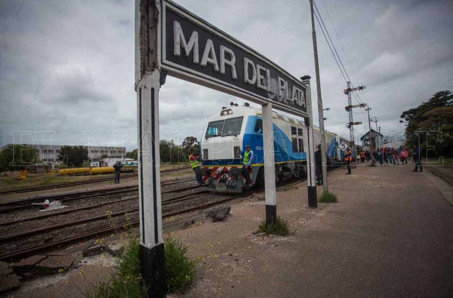 Los pasajes de tren que se compren por internet valdrán un 30% menos