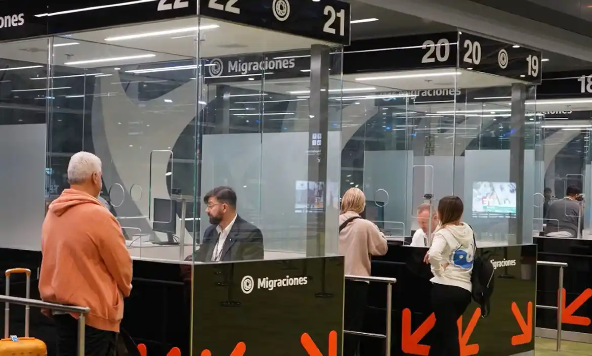 El Gobierno endureció por decreto la política migratoria