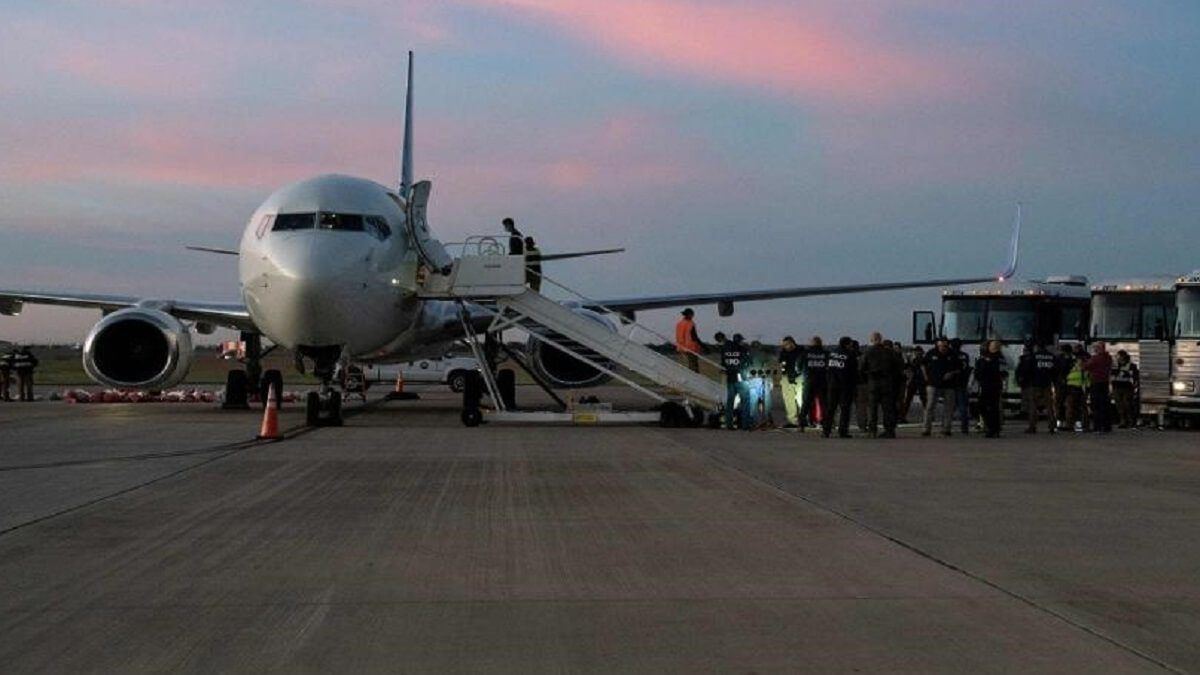 EE.UU. ha realizado 79 vuelos de repatriación de migrantes en lo que va de enero: 3 son venezolanos