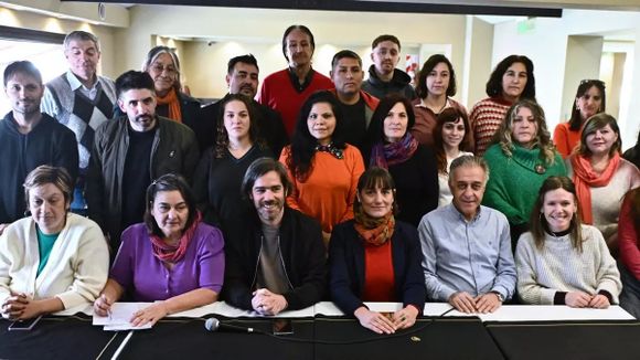 El Frente de Izquierda presentó lista de candidatos para el 7 de septiembre: Del Caño y Del Plá, las figuras destacadas