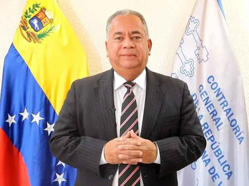 Elvis Amoroso defiende inhabilitaciones políticas contra “corruptos”