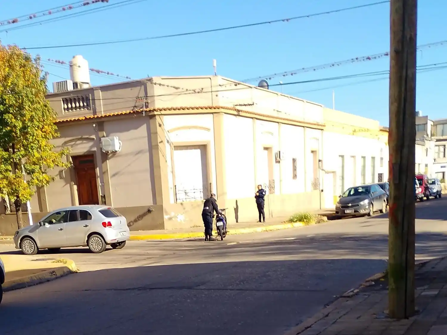 Personal policial arribó a la zona del accidente.