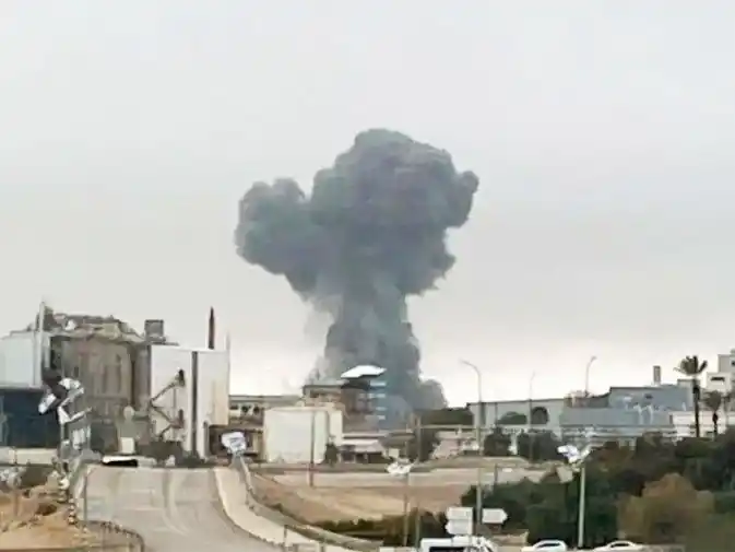 La Guardia Revolucionaria de Irán se adjudicó el ataque con misiles contra un complejo industrial