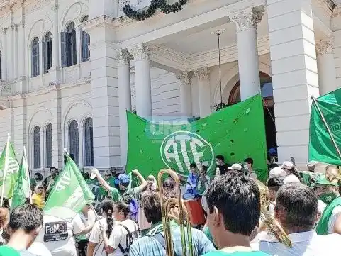 ATE se moviliza contra la reforma laboral bajo las consignas “salario, trabajo y soberanía”