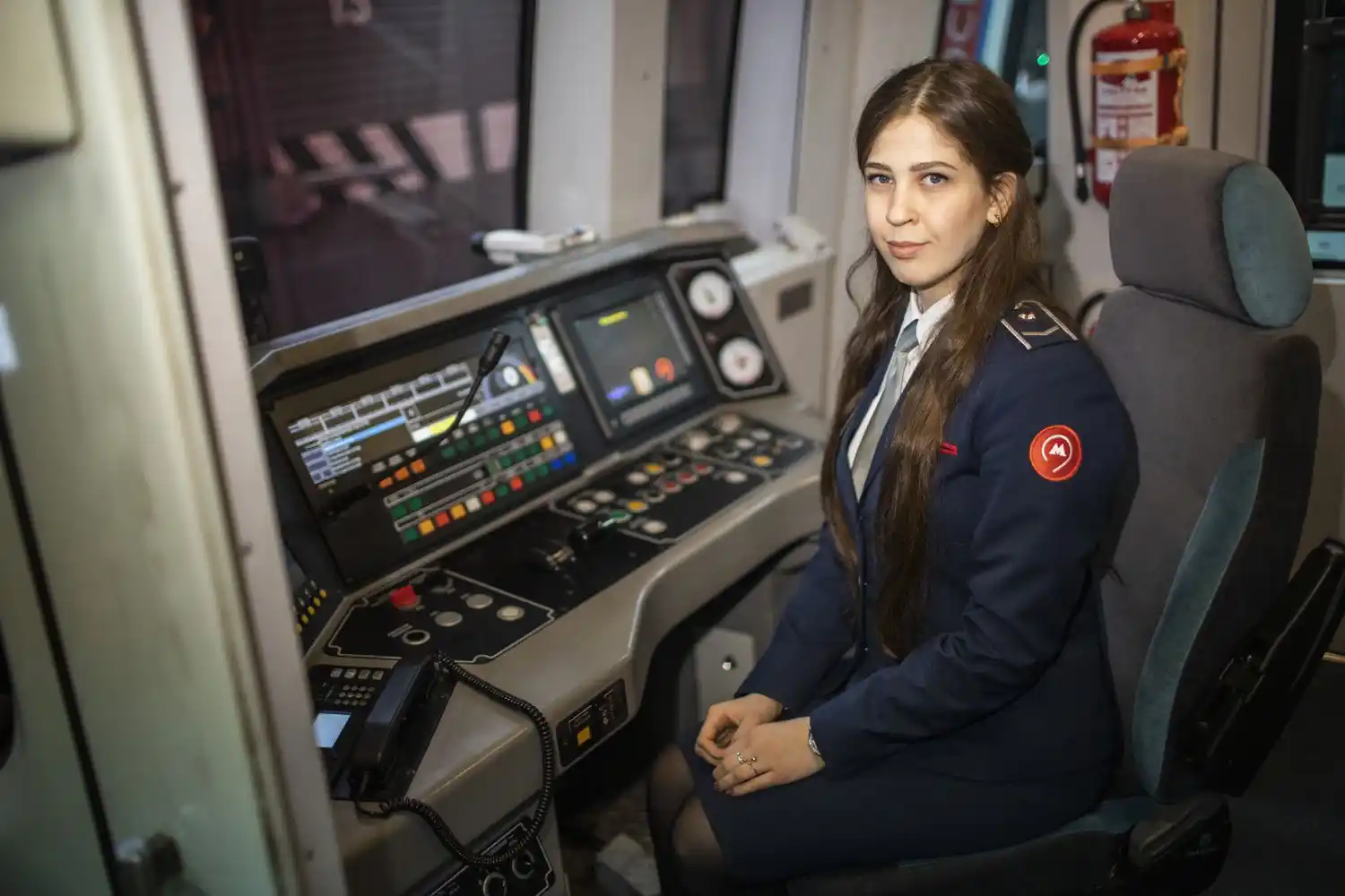 Vuelven las mujeres maquinista al metro de Moscú