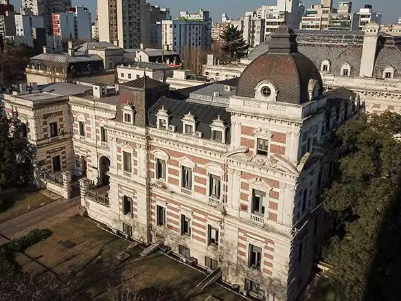 Provincia transfirió fondos a los municipios y alivió parcialmente a los intendentes