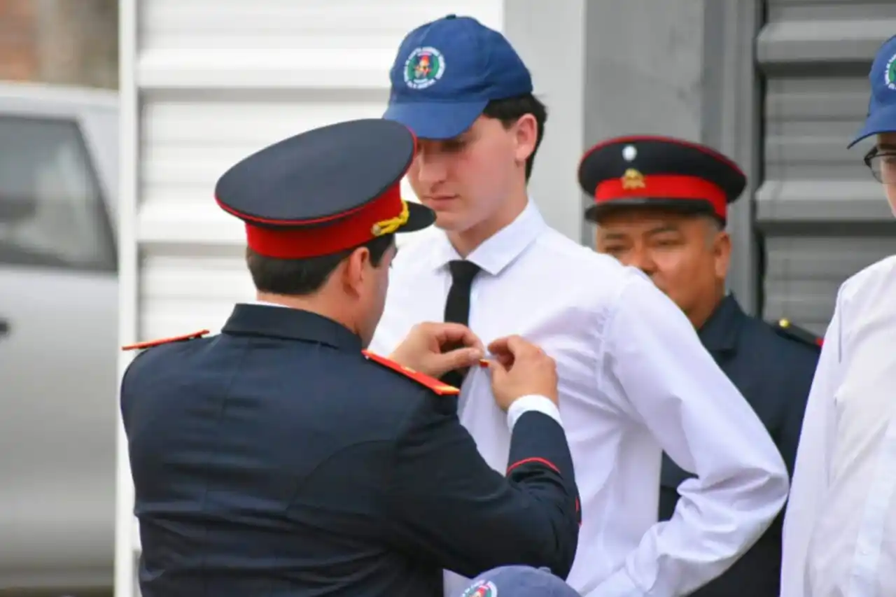 Enrico considera que los Bomberos son de las instituciones más sagradas que tiene la sociedad