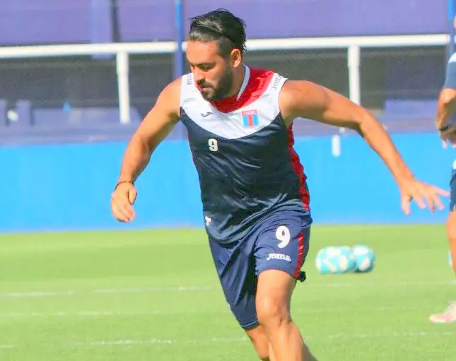 El loberense Enzo Díaz  seguirá otro semestre en Tigre