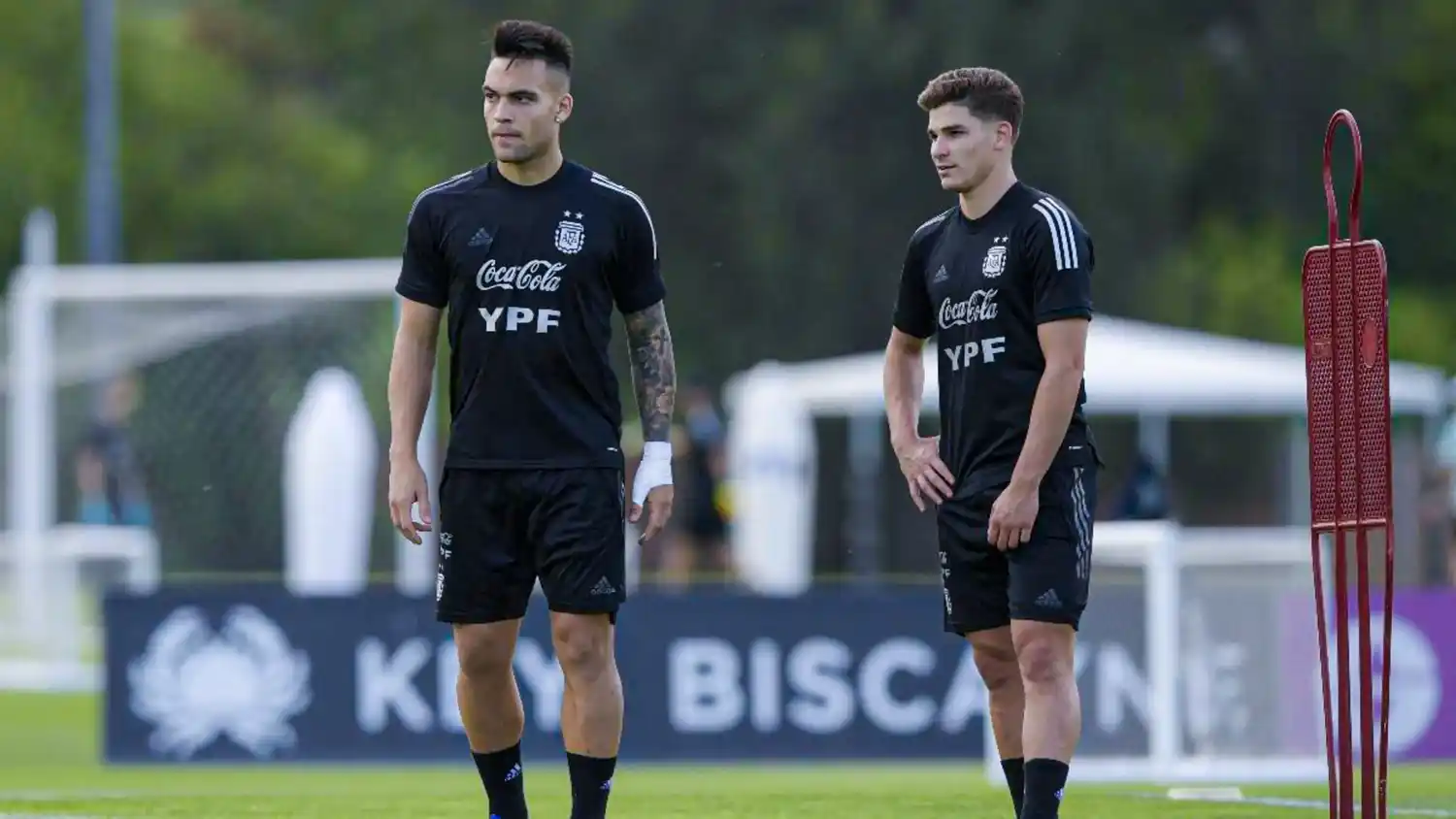 El equipo que probó Scaloni para enfrentar a Paraguay: ¿Lautaro Martínez y Julián Álvarez juntos?