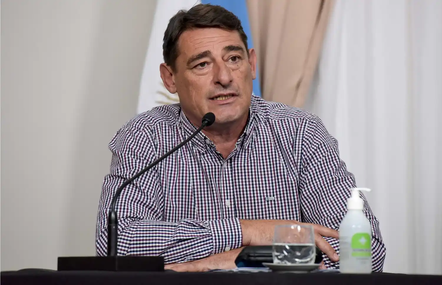 Evalúan “volver con algunos servicios de corta distancia interurbanos”