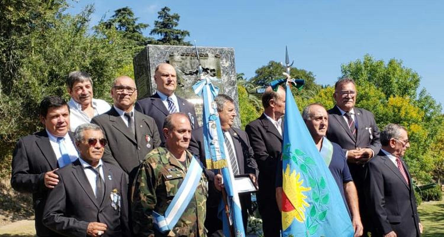 Con el recuerdo de Mateo Sbert, el acto a 37 años de la Guerra de Malvinas desbordó de emoción