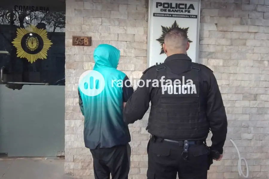 ¡Atrapa al Ladrón Perfumado! Un comerciante frustra un robo en Bv Santa Fe