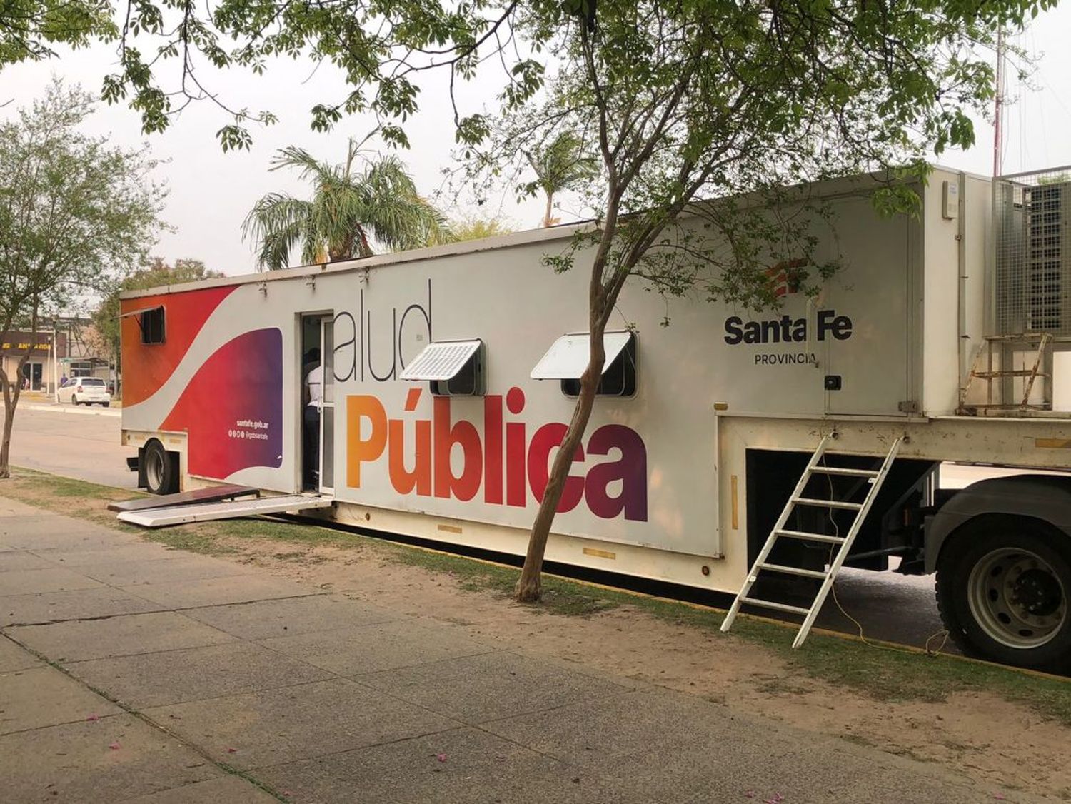 El camión sanitario recorre el norte santafesino