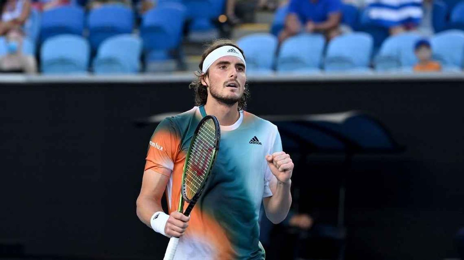 Tsitsipas terminó con el sueño de Báez en Melbourne